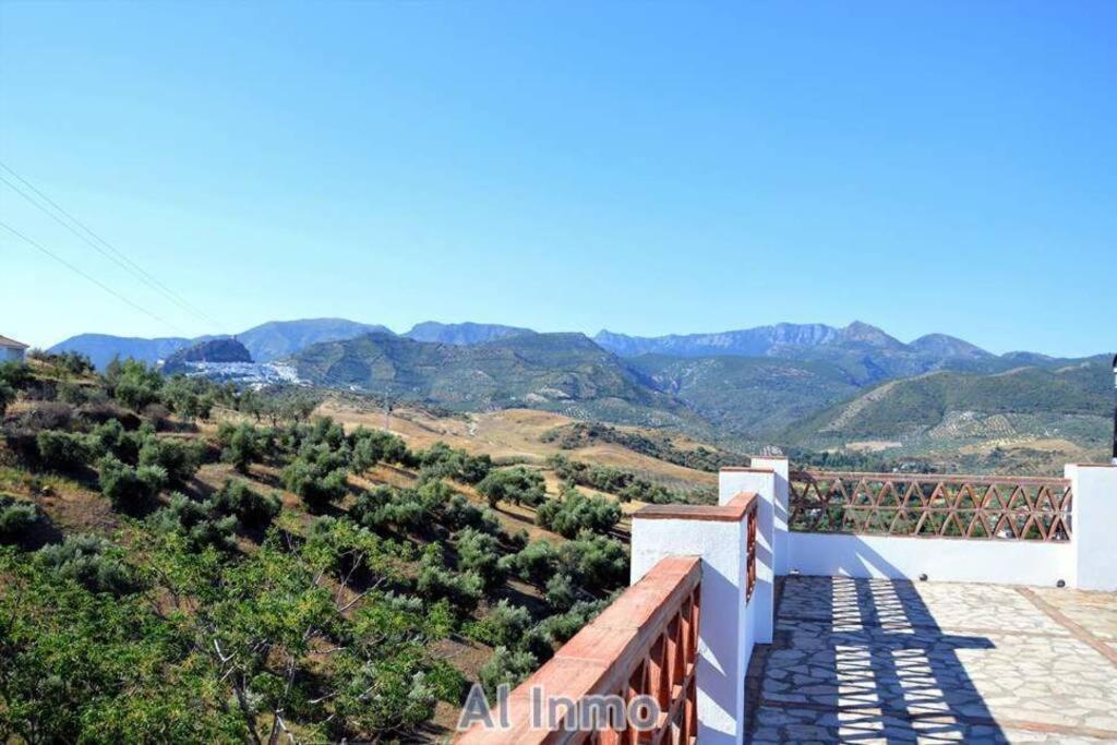 Villa Las Palmeras - Ein Stück vom Paradies - Behagliches Haus mit Pool Algodonales Exterior foto