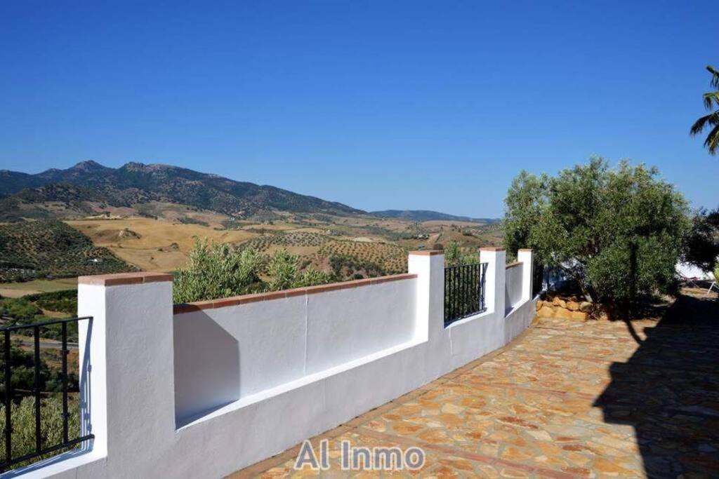 Villa Las Palmeras - Ein Stück vom Paradies - Behagliches Haus mit Pool Algodonales Exterior foto